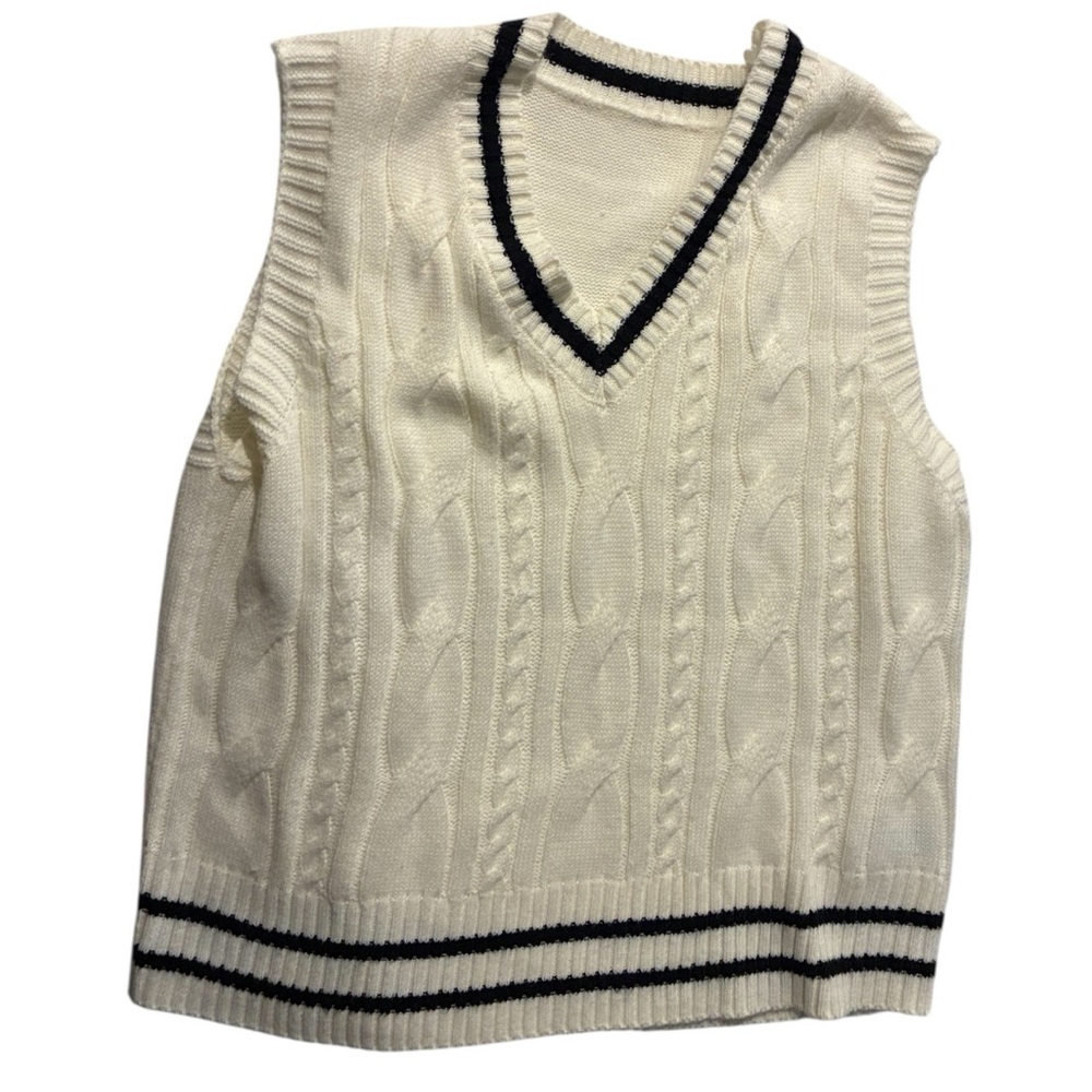 SHEIN Sweater Vest Women’s OXL White Black Knit Sweater Vest Black Trim SHEIN